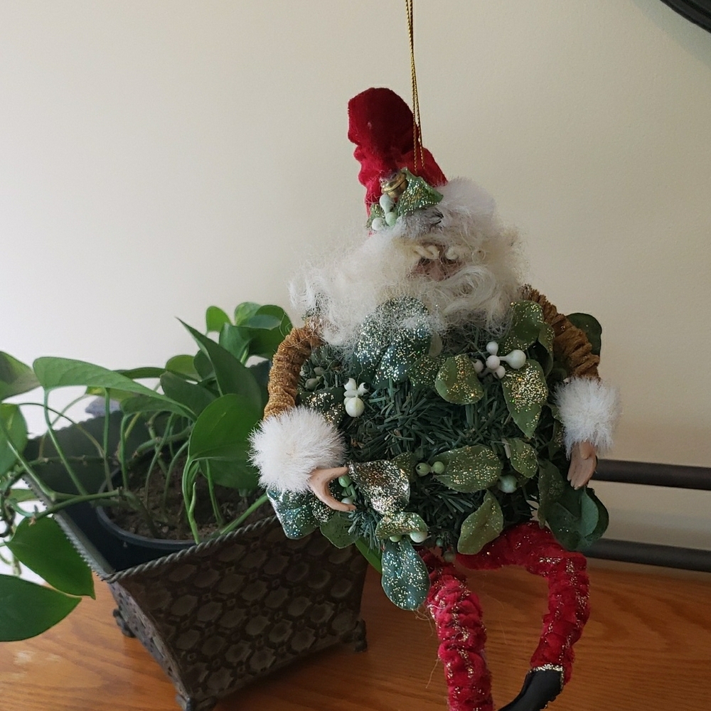 Festive Mistletoe Santa Holiday Decoration - Hang Or Set Out